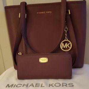 Micheal Kors  purse with wallet